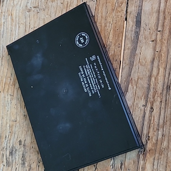 Morphe eyeshadow palette - Picture 4 of 4